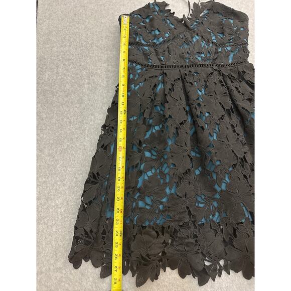 *NWT* Romeo and Juliet Black and Teal Lace Overlay Dress -  Size Medium - Picture 6 of 10